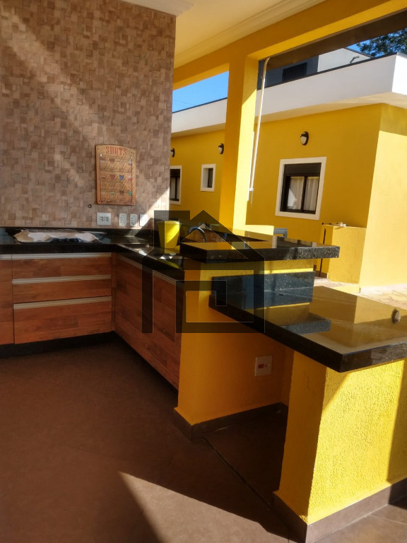 Viva o Sonho da Vida no Clube de Campo! - Capello Imóveis